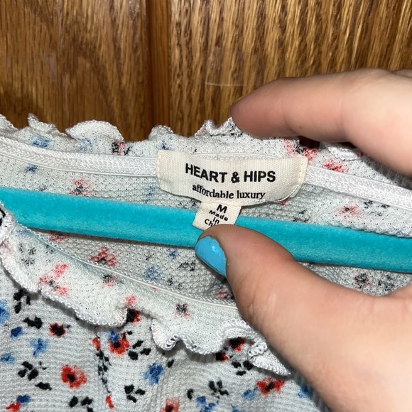 White, ribbed, floral, crop top - Picture 3 of 3